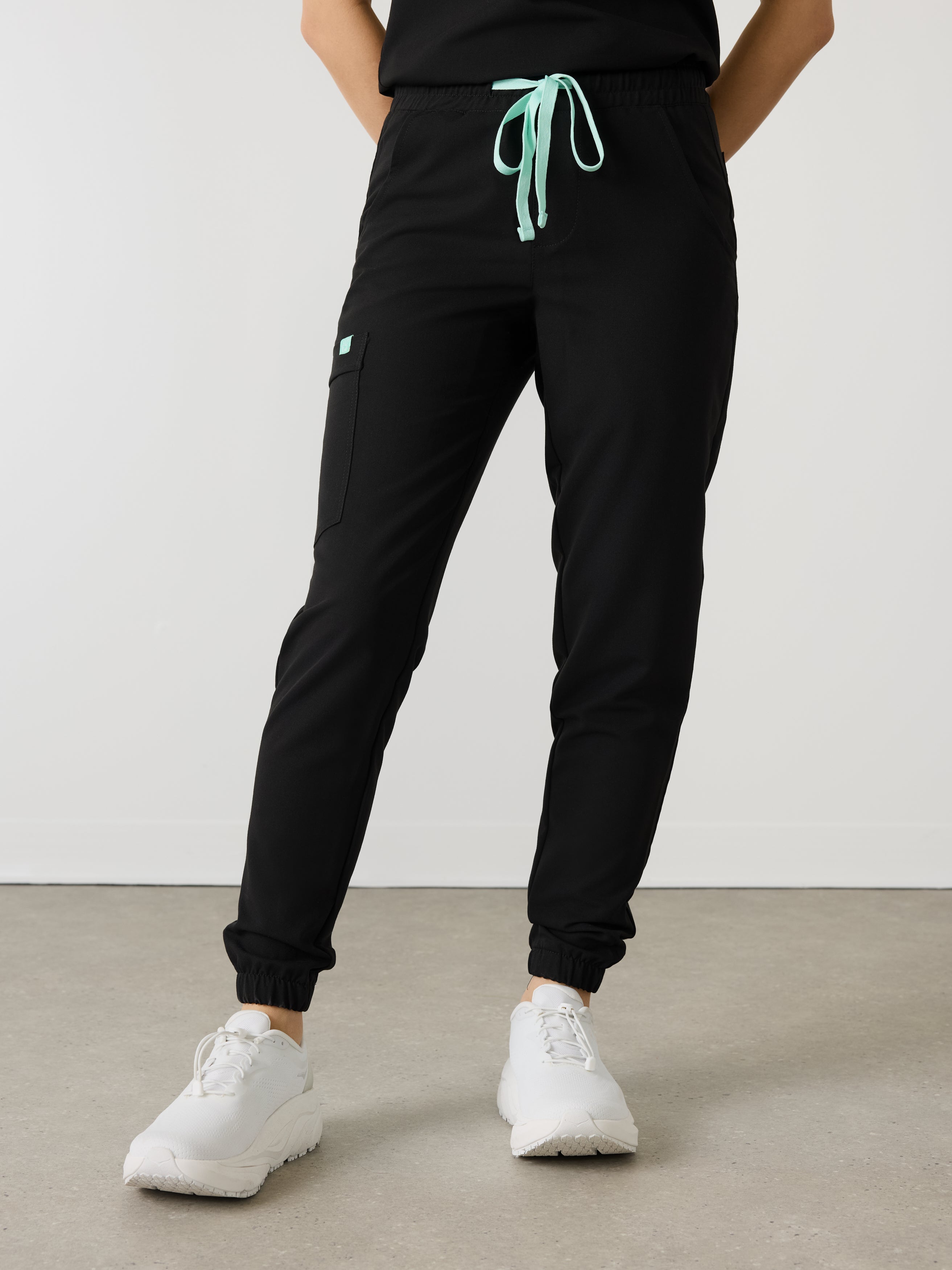 ROSIE RE-GARDE™ - BLACK - Jogger Scrub Pants - SILVADUR™
