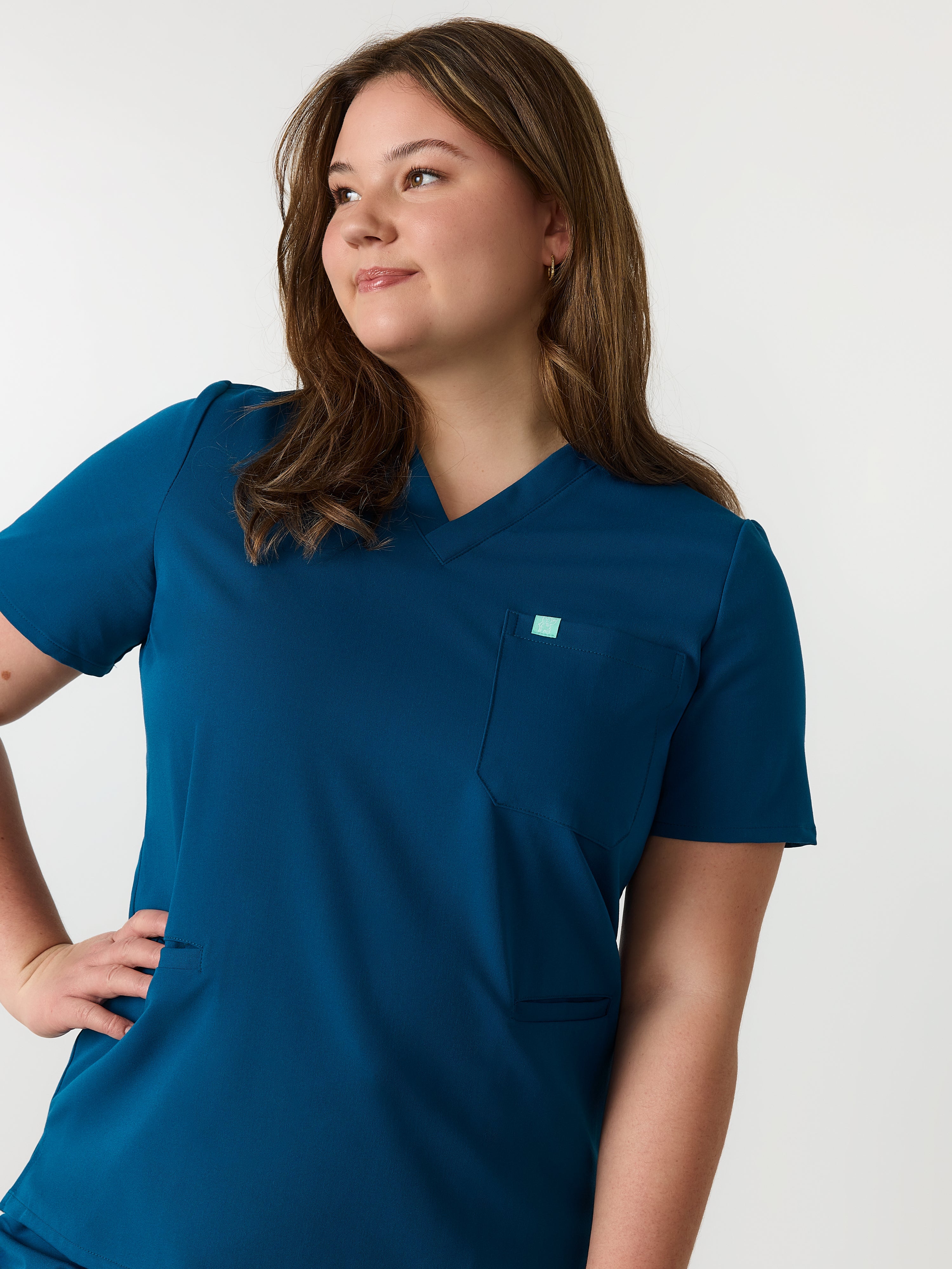 LIV RE-GARDE™ - OPAL BLUE - Three Pockets Scrub Top - SILVADUR™