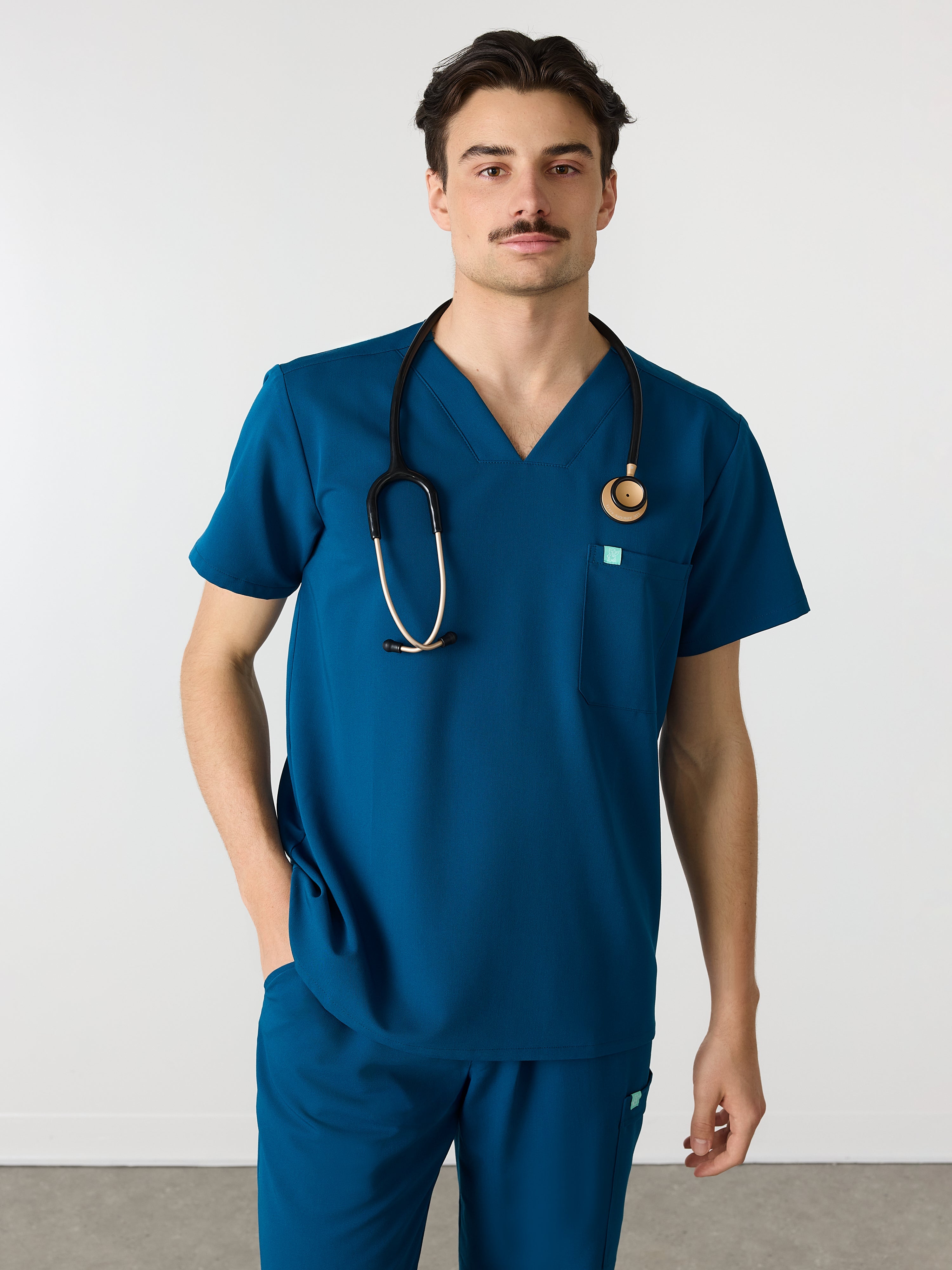 LOGAN RE-GARDE™ - OPAL BLUE - One Pocket Men's Scrub Top - SILVADUR™
