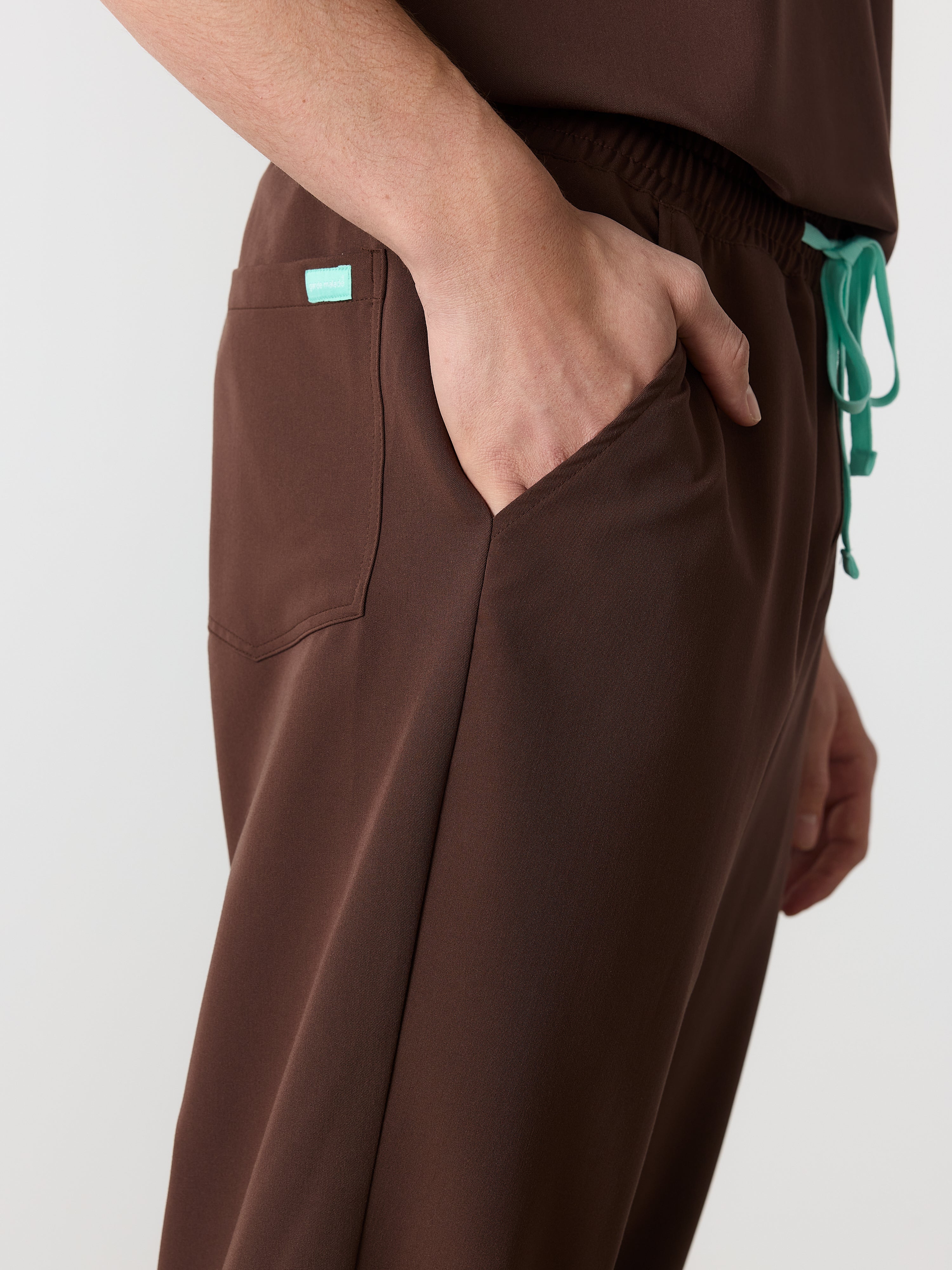 WILLIAM RE-GARDE™ - CHOCOLATE - Men's Jogger Pants - SILVADUR™